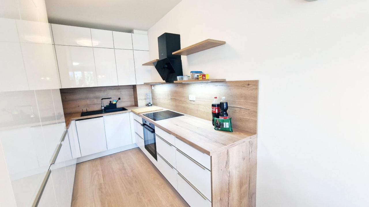 Luxo 2 Room Apartments By Bratislavatrip Extérieur photo